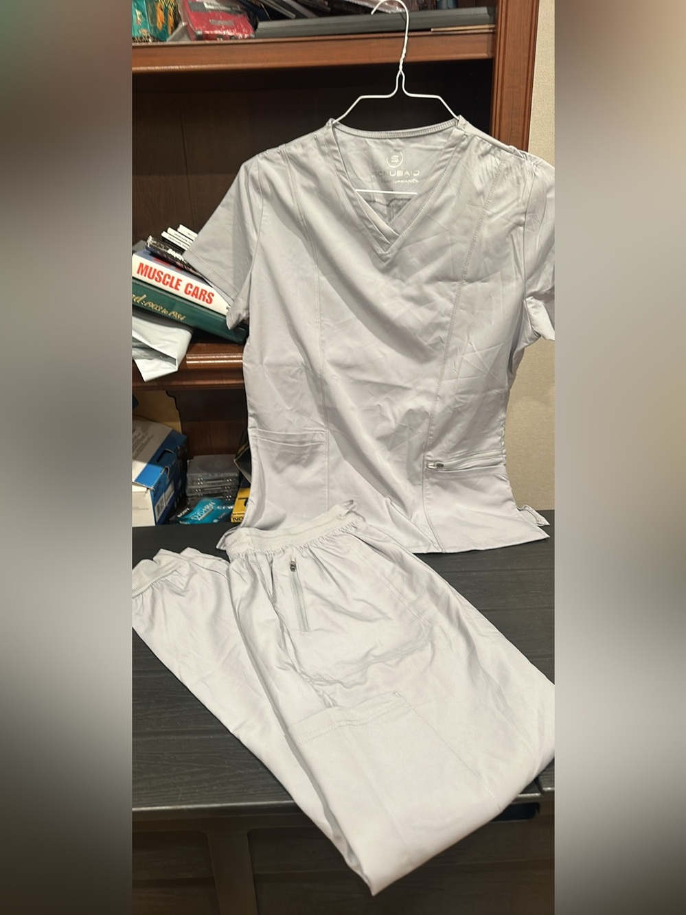 Light Gray Women Jogger Scrub Set